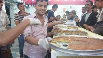 بائع الحلويات 
