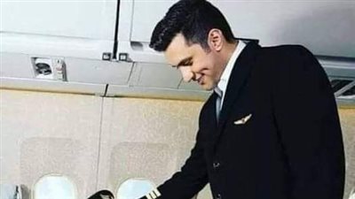 قائد طائرة 