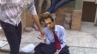 كانت تمشي في الشارع
