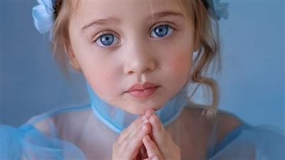 بين الماضي والحاضر بقلم منال عباس