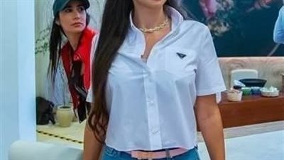 بدام مش عجباك طلقني